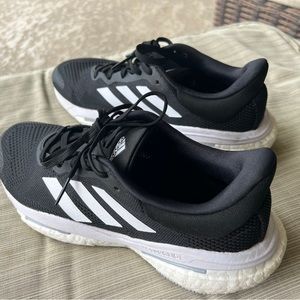 Adidas sneakers sz 9